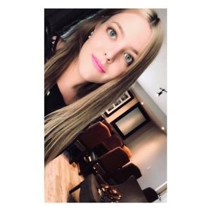 Meet your Posher, Amélie